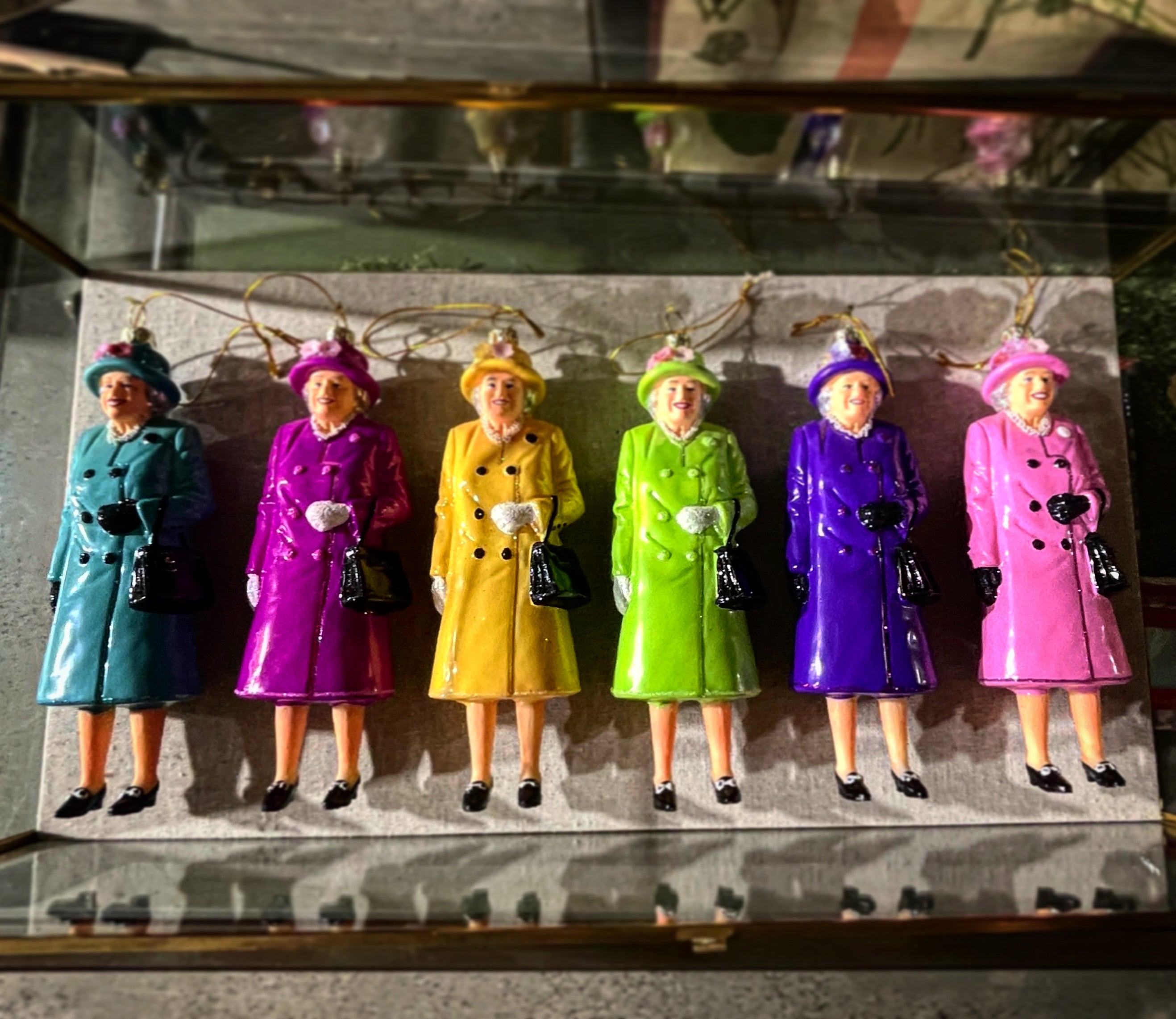 Set of Six Glass Queen Elizabeth II Ornament- Multicoloured