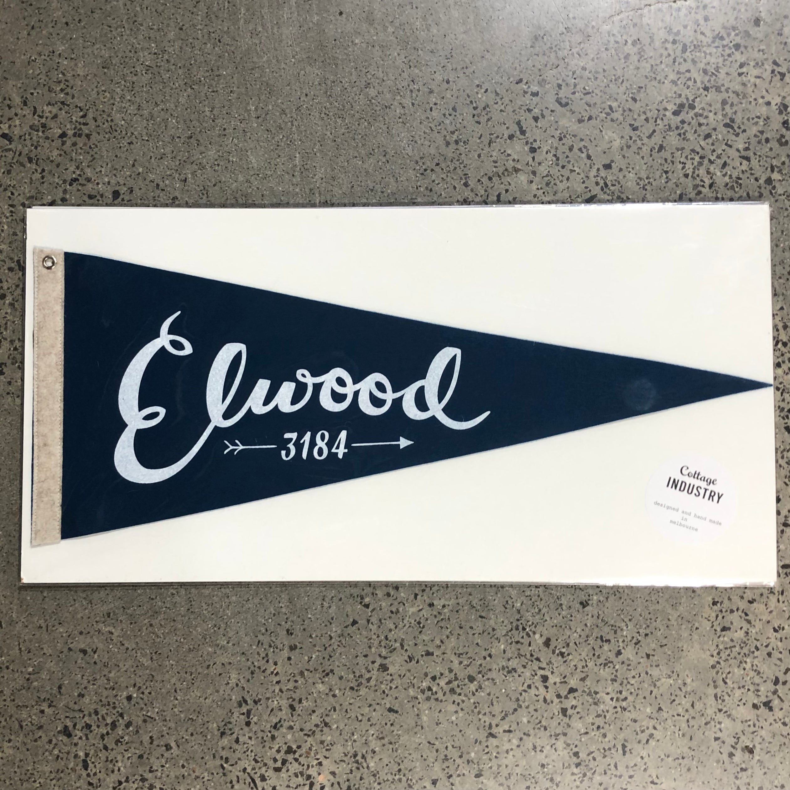 Pennant Elwood in Teal and Grey