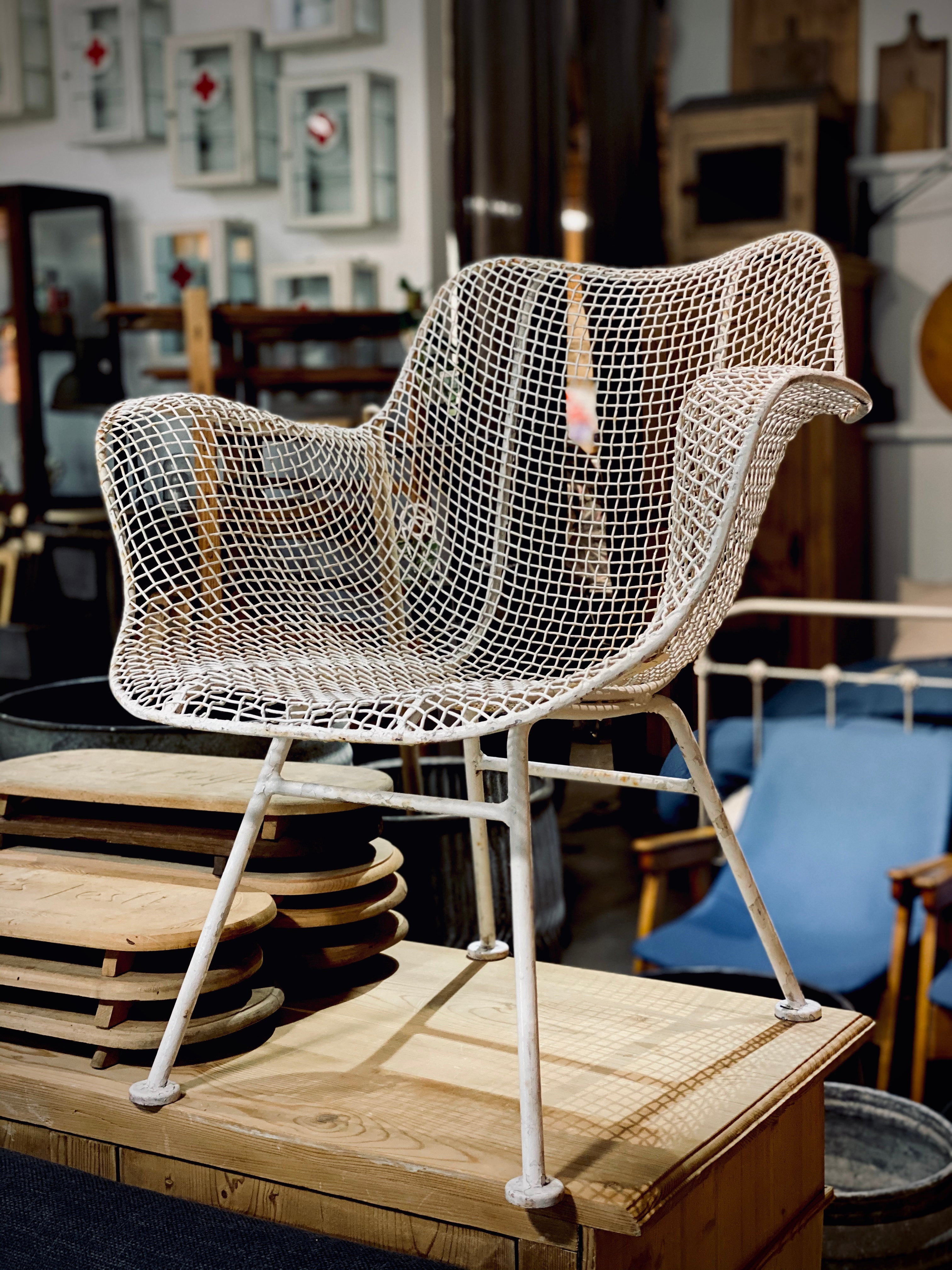 Vintage Woodward Sculptura Steel Chair