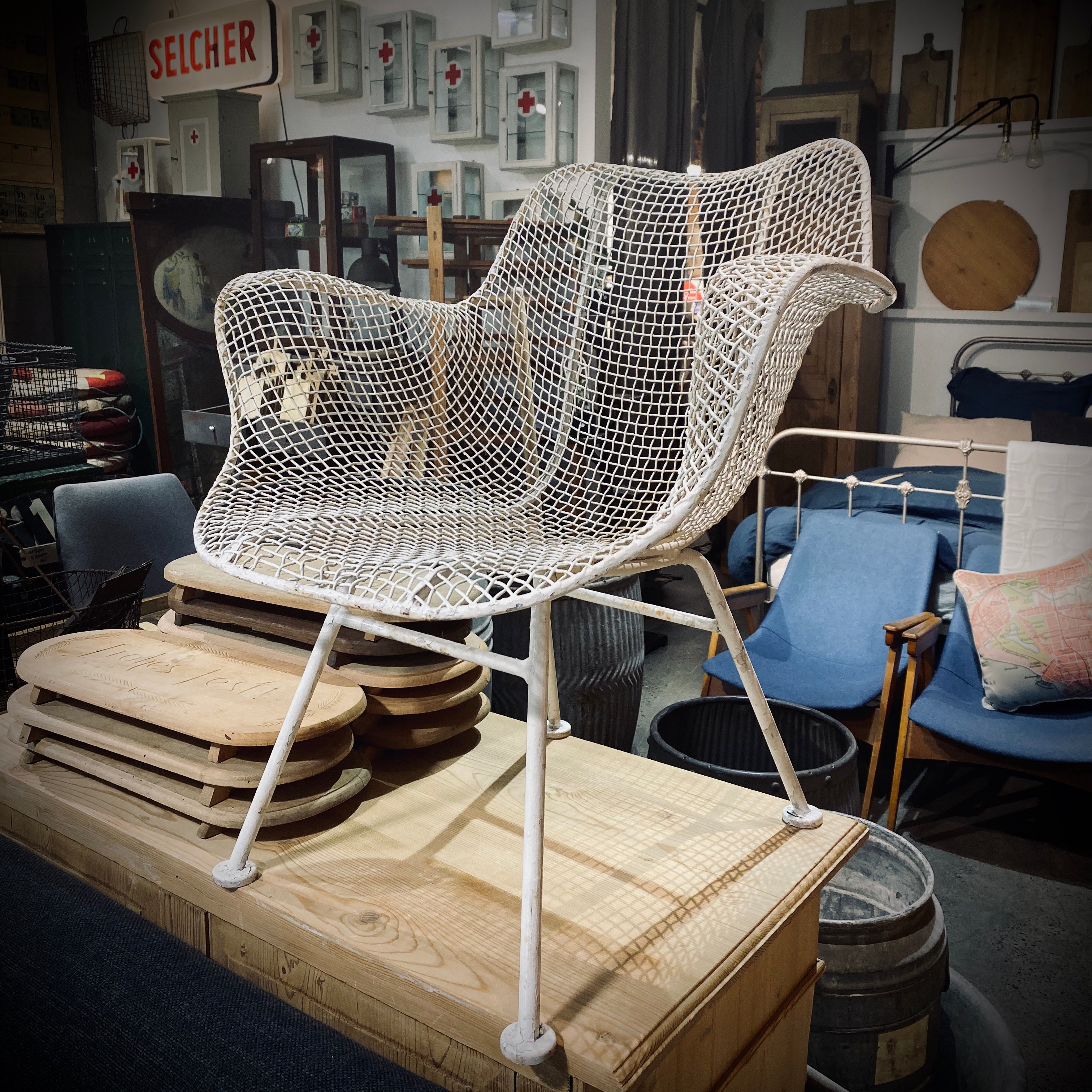 Vintage Woodward Sculptura Steel Chair